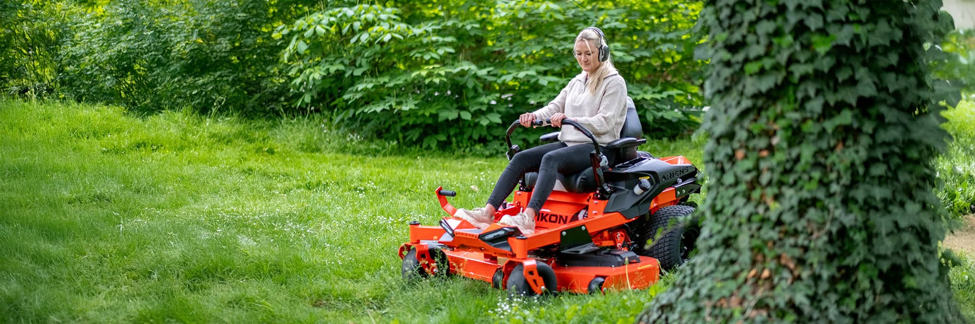 Ariens Zero-Turn model IKON on the lawn