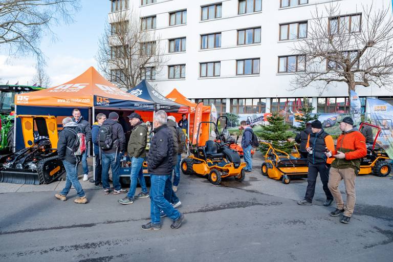 AriensCo with the brands Ariens and AS-Motor at their booth at this years fair: ForstLIve in Offenburg. Presenting their new products to visitors.